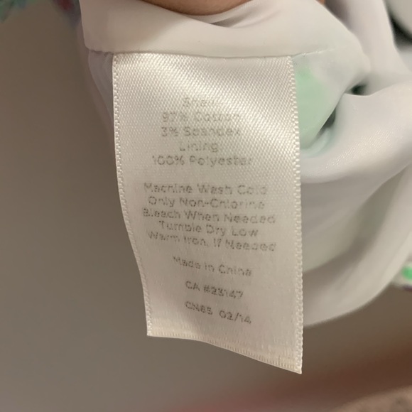 3/$15 Talbots cotton size 8 petite green/blue geometric print skirt - Picture 5 of 6